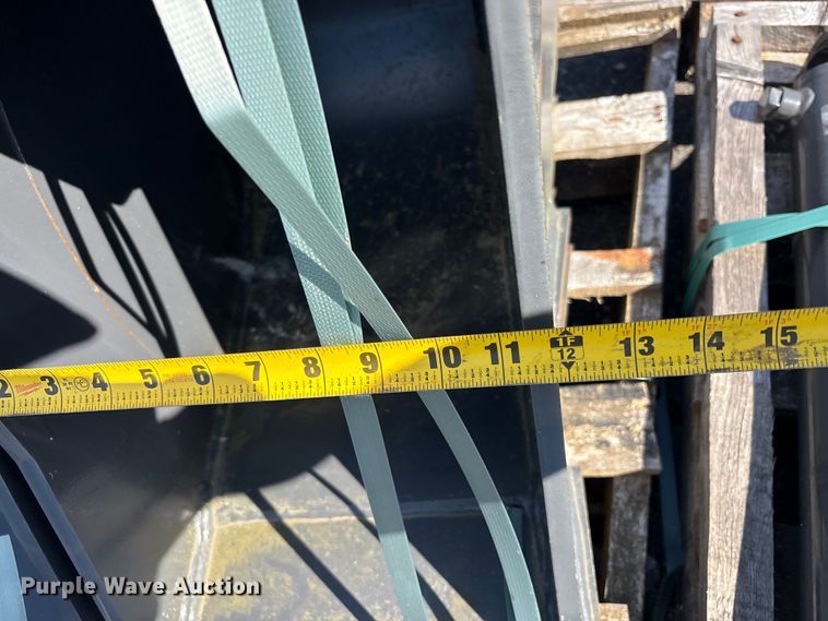 image for item ET0616 CNH Industrial CNH33.37 excavator attachments