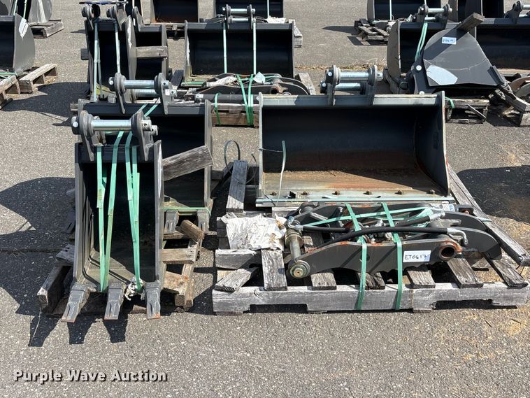 image for item ET0617 CNH Industrial CNH33.37 excavator attachments