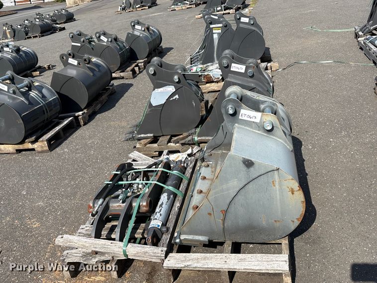 image for item ET0617 CNH Industrial CNH33.37 excavator attachments