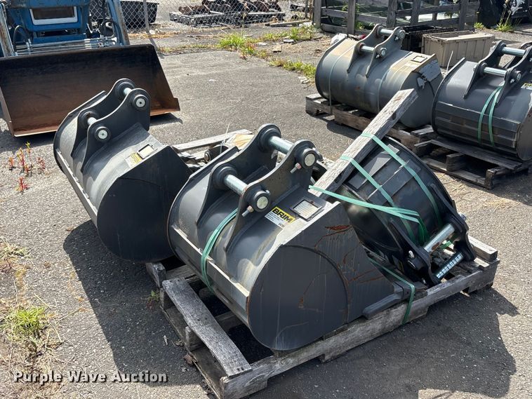 image for item ET0619 CNH Industrial CNH33.37 excavator attachments