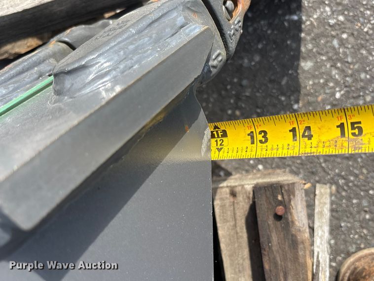 image for item ET0619 CNH Industrial CNH33.37 excavator attachments