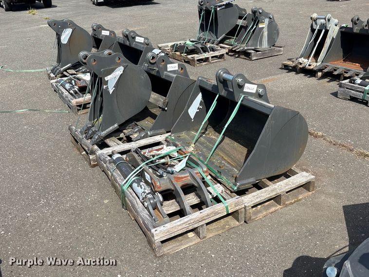 CNH Industrial CNH33.37 excavator attachments
