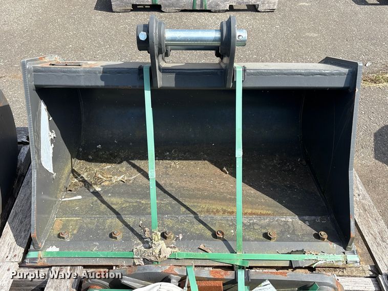image for item ET0620 CNH Industrial CNH33.37 excavator attachments