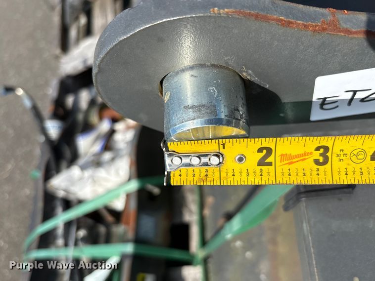 image for item ET0620 CNH Industrial CNH33.37 excavator attachments
