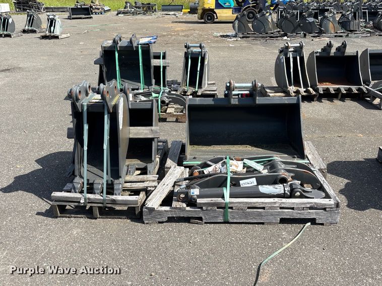 image for item ET0621 CNH Industrial CNH33.37 excavator attachments