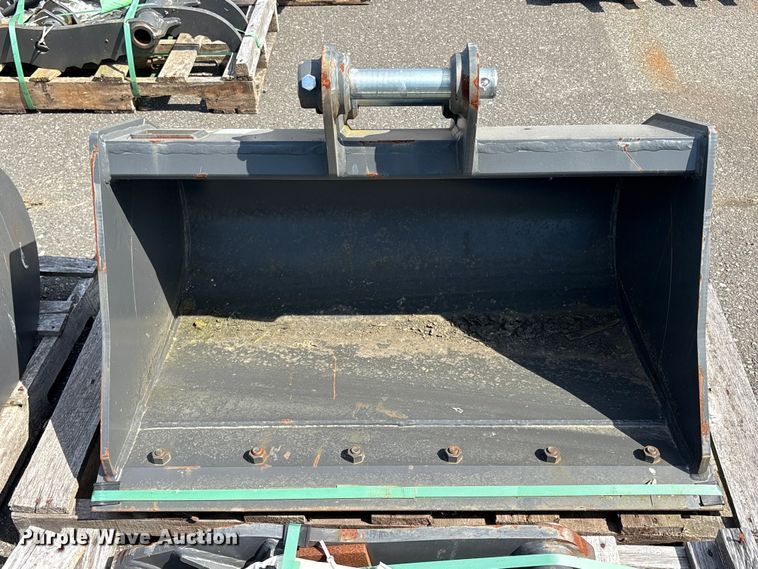 image for item ET0621 CNH Industrial CNH33.37 excavator attachments