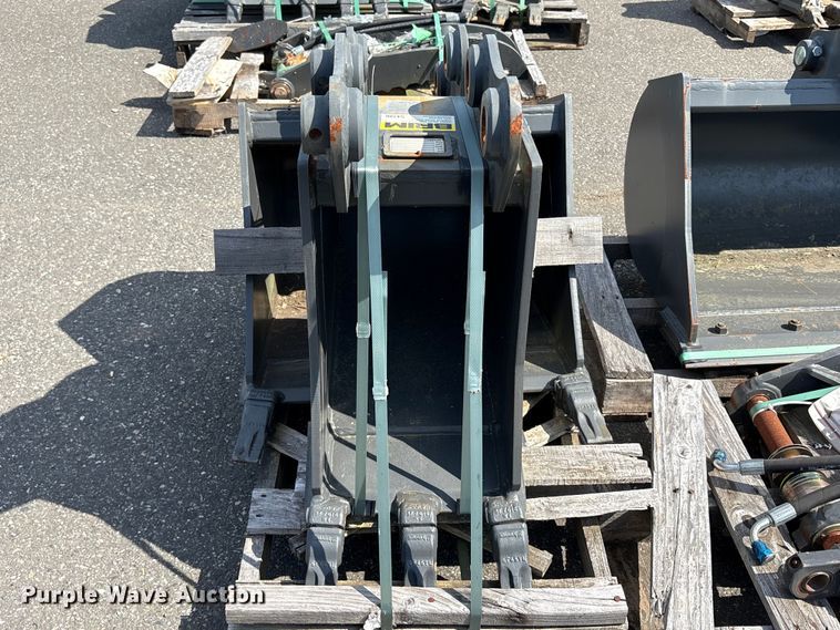 image for item ET0621 CNH Industrial CNH33.37 excavator attachments