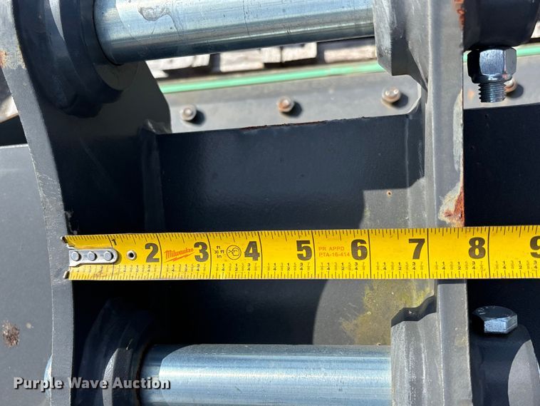 image for item ET0621 CNH Industrial CNH33.37 excavator attachments