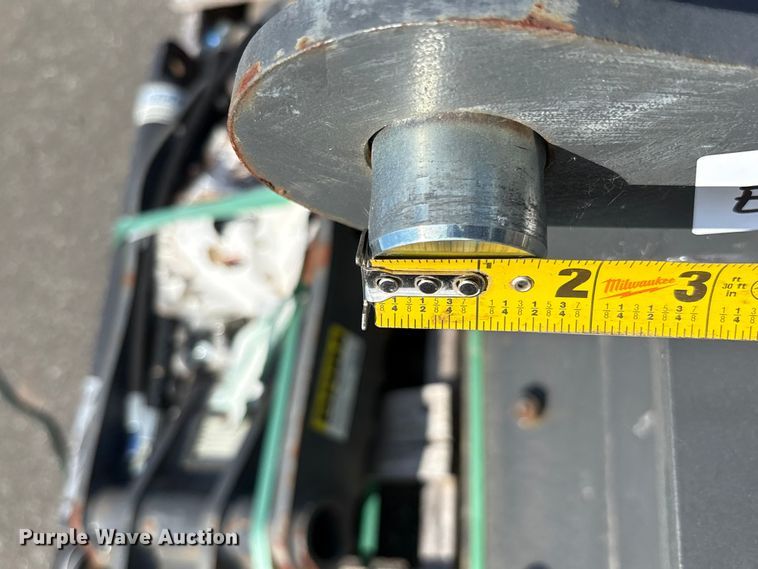 image for item ET0621 CNH Industrial CNH33.37 excavator attachments