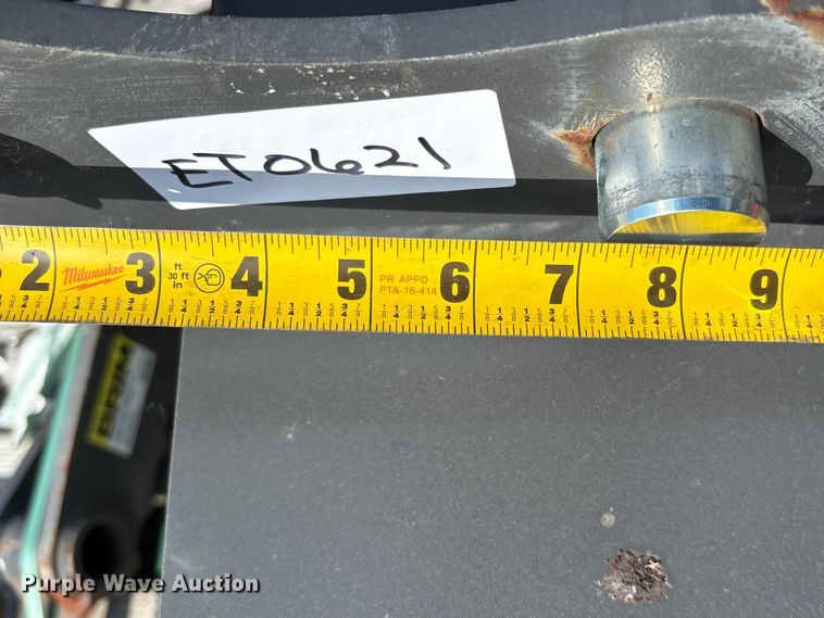 image for item ET0621 CNH Industrial CNH33.37 excavator attachments