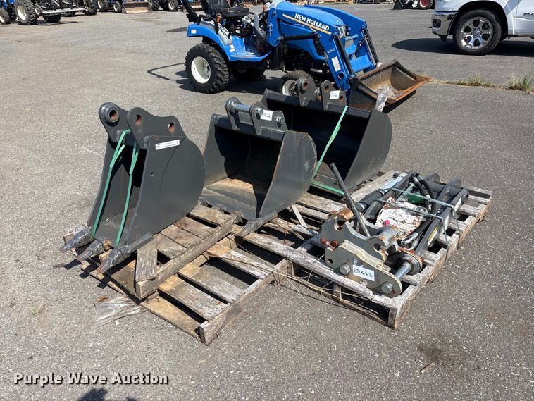 CNH Industrial CNH33.37 excavator attachments