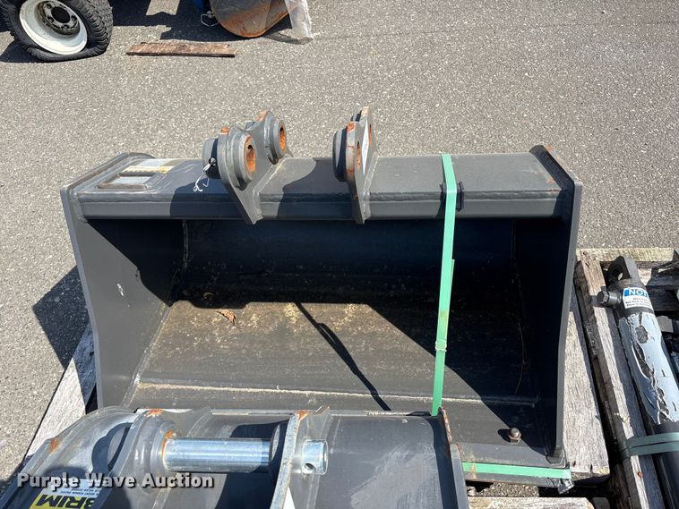 image for item ET0622 CNH Industrial CNH33.37 excavator attachments