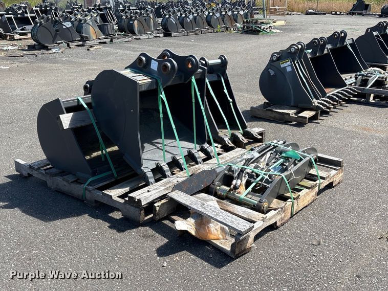 image for item ET0623 CNH Industrial CNH33.37 excavator attachments
