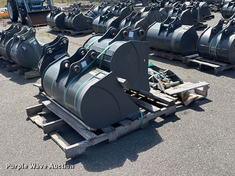 image for item ET0623 CNH Industrial CNH33.37 excavator attachments