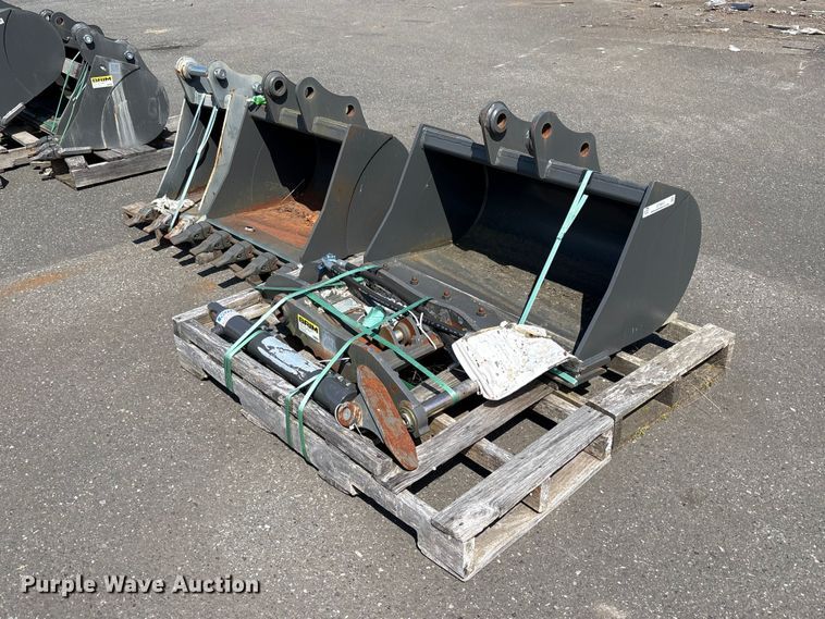 CNH Industrial CNH33.37 excavator attachments