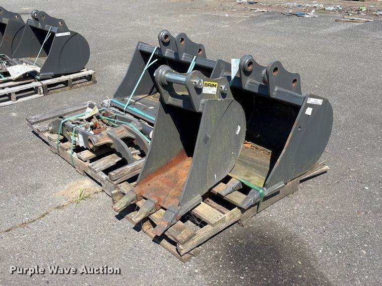 CNH Industrial CNH33.37 excavator attachments