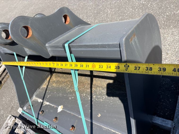 image for item ET0625 CNH Industrial CNH33.37 excavator attachments