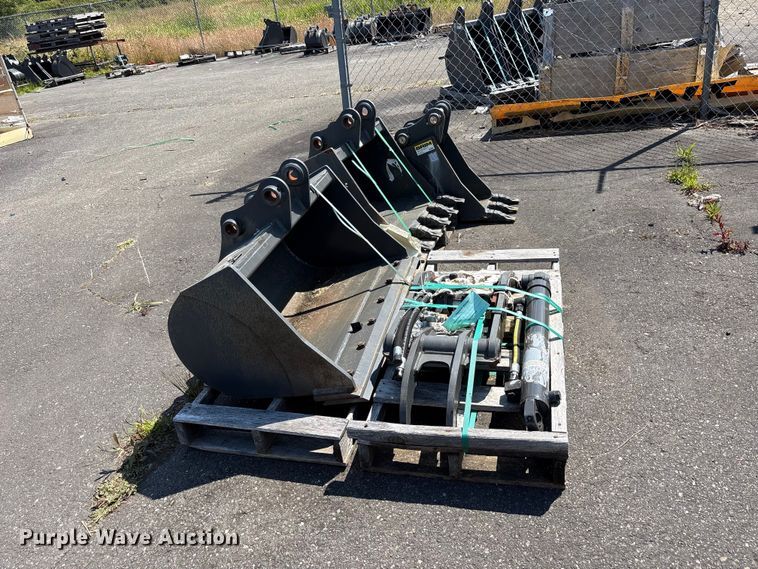 image for item ET0626 CNH Industrial CNH33.37 excavator attachments