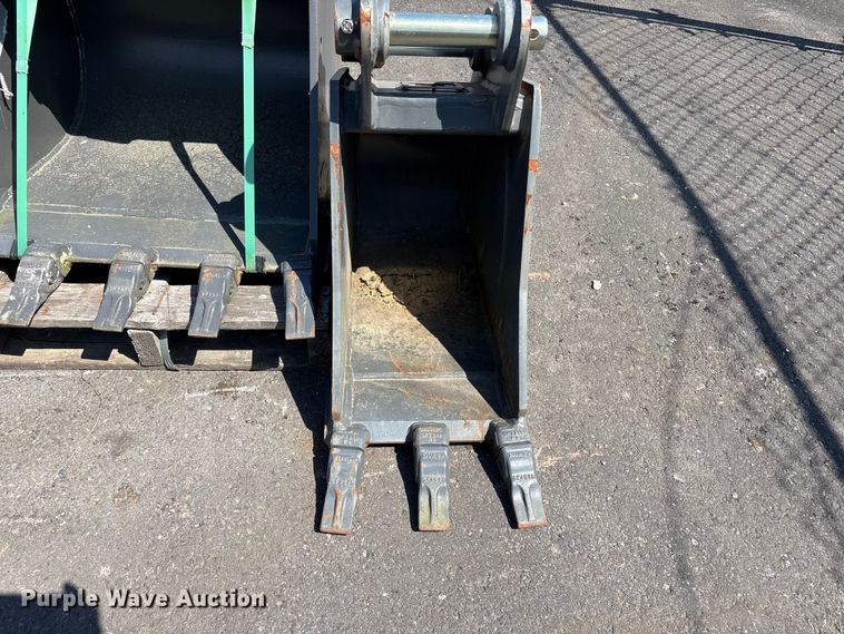 image for item ET0626 CNH Industrial CNH33.37 excavator attachments