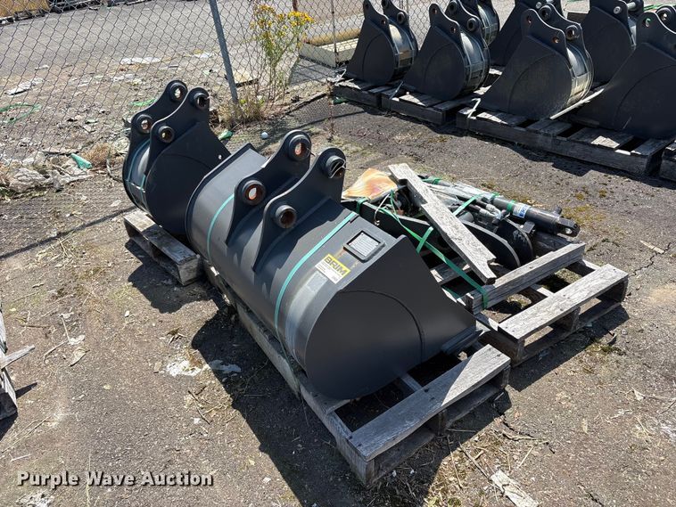 image for item ET0627 CNH Industrial CNH33.37 excavator attachments