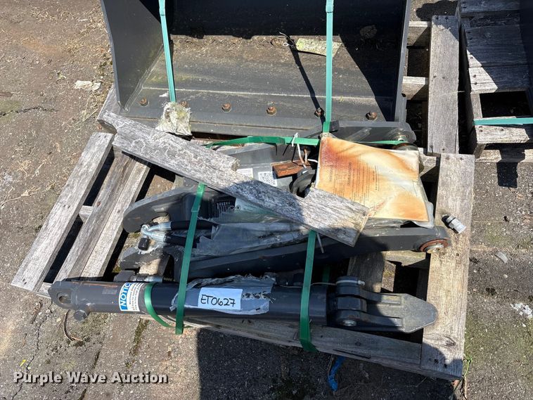 image for item ET0627 CNH Industrial CNH33.37 excavator attachments