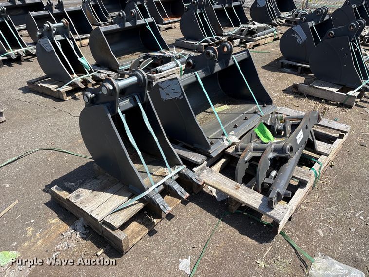 image for item ET0629 CNH Industrial CNH33.37 excavator attachments
