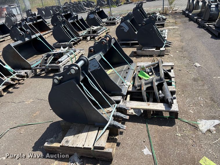 image for item ET0629 CNH Industrial CNH33.37 excavator attachments