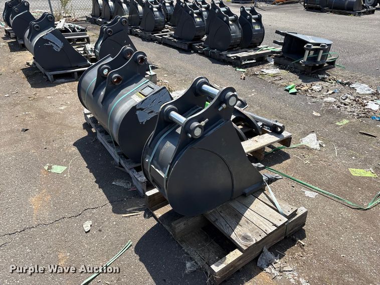 image for item ET0629 CNH Industrial CNH33.37 excavator attachments
