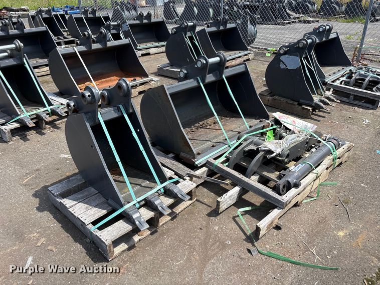 image for item ET0634 CNH Industrial CNH33.37 excavator attachments