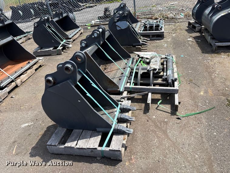 image for item ET0634 CNH Industrial CNH33.37 excavator attachments