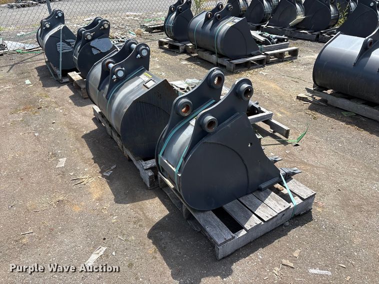 image for item ET0634 CNH Industrial CNH33.37 excavator attachments