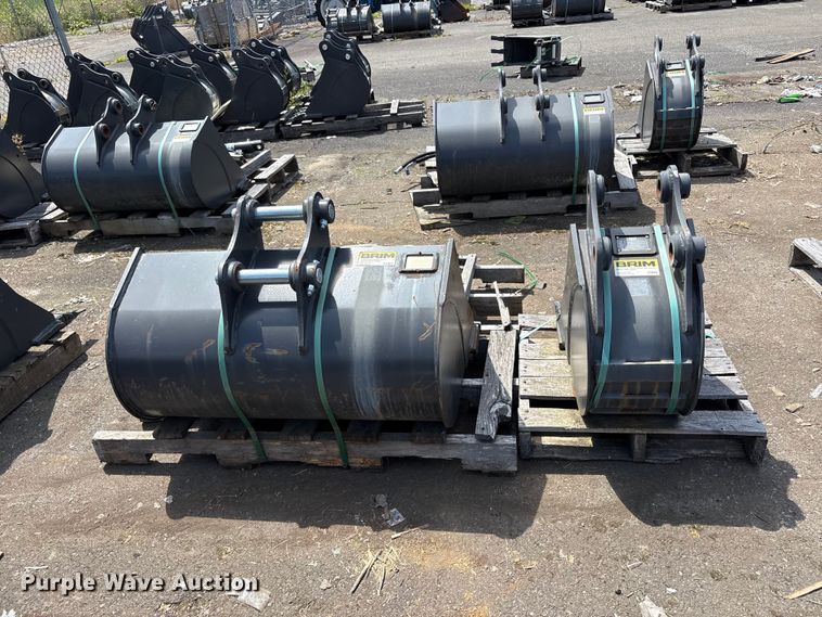 image for item ET0634 CNH Industrial CNH33.37 excavator attachments