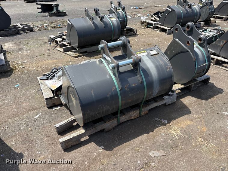 image for item ET0634 CNH Industrial CNH33.37 excavator attachments