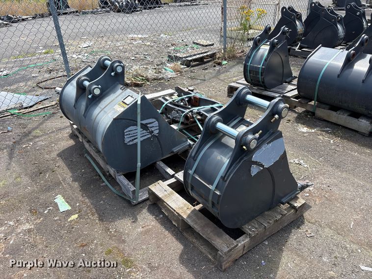image for item ET0635 CNH Industrial CNH33.37 excavator attachments