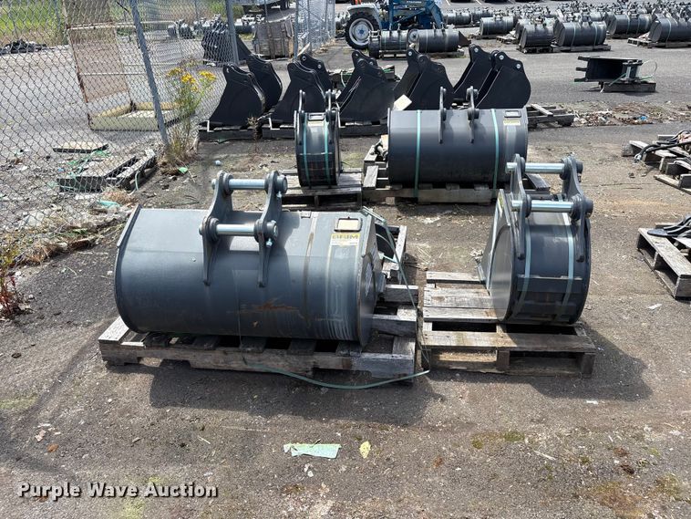 image for item ET0635 CNH Industrial CNH33.37 excavator attachments