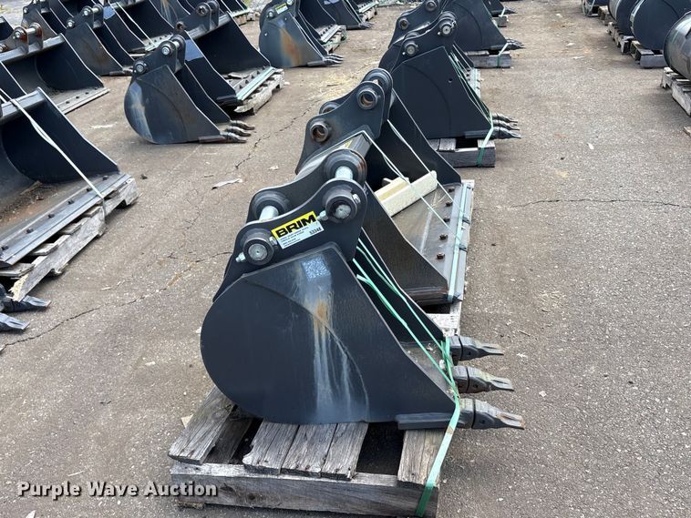 image for item ET0639 (2) CNH Industrial CNH33.37 excavator buckets