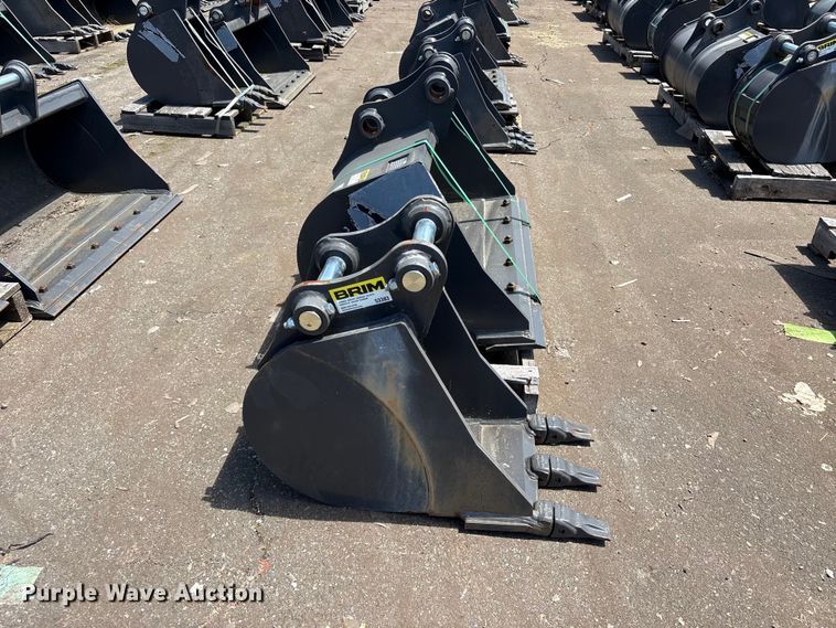 image for item ET0642 (2) CNH Industrial CNH33.37 excavator buckets