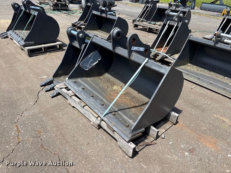 image for item ET0643 (2) CNH Industrial CNH33.37 excavator buckets