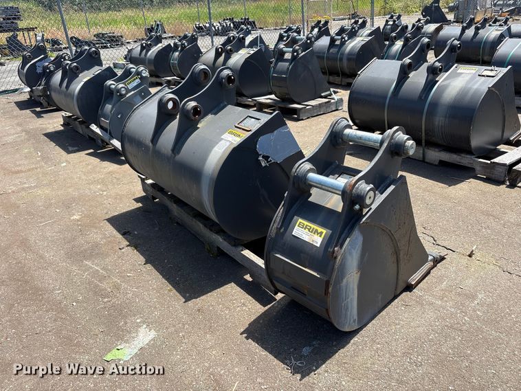 image for item ET0644 (2) CNH Industrial CNH33.37 excavator buckets