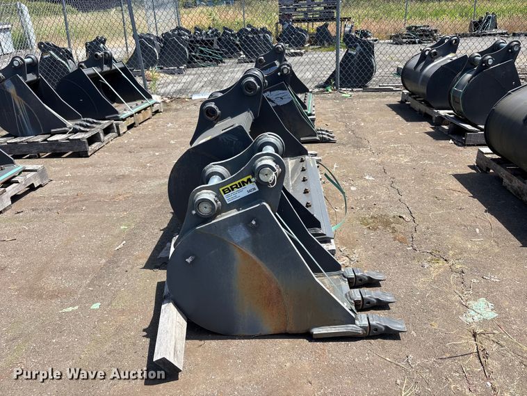 image for item ET0645 (2) CNH Industrial CNH33.37 excavator buckets