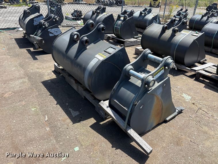 image for item ET0645 (2) CNH Industrial CNH33.37 excavator buckets