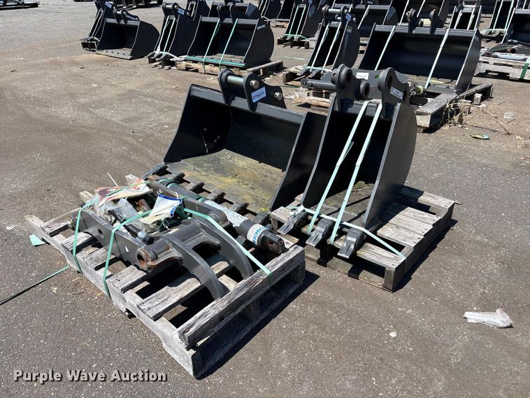 CNH Industrial CNH33.37 excavator attachments
