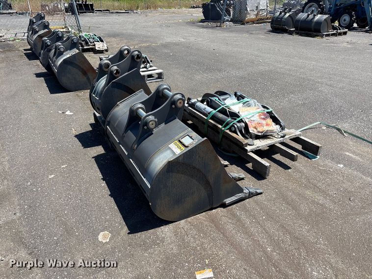 image for item ET0657 CNH Industrial CNH33.37 excavator attachments
