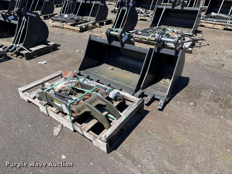 CNH Industrial CNH33.37 excavator attachments