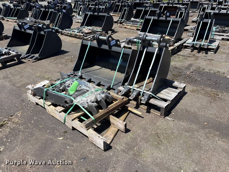 CNH Industrial CNH33.37 excavator attachments
