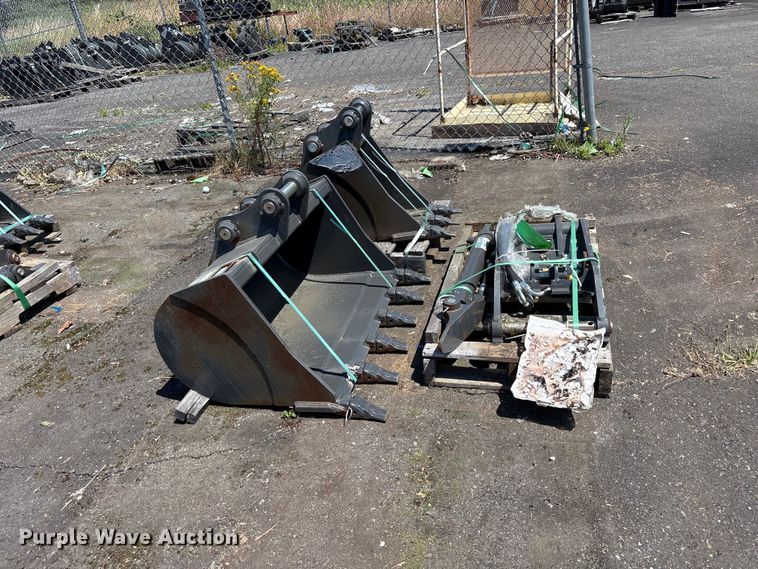 image for item ET0659 CNH Industrial CNH33.37 excavator attachments