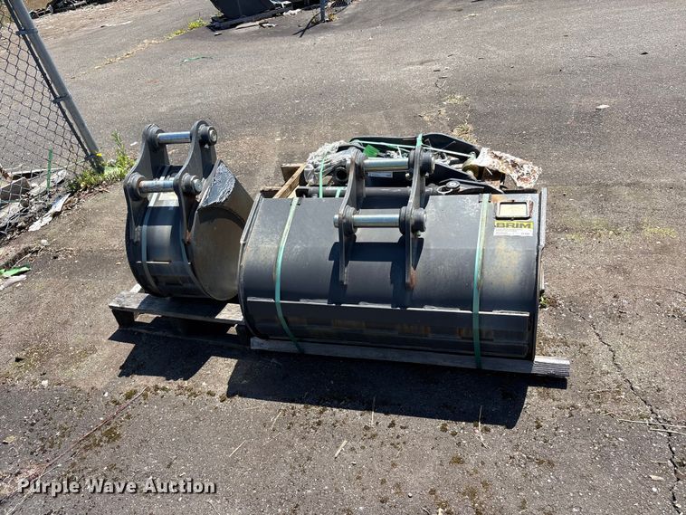 image for item ET0659 CNH Industrial CNH33.37 excavator attachments
