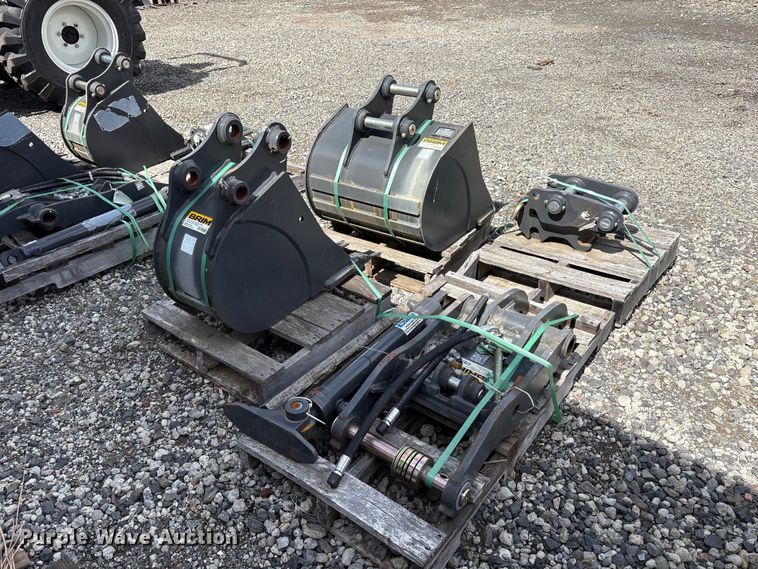 image for item ET0660 CNH Industrial CNH33.37 excavator attachments