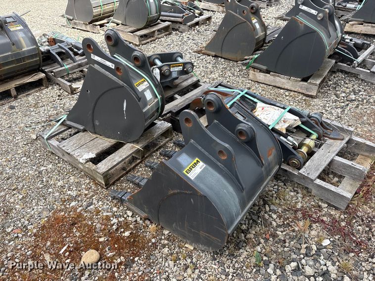 image for item ET0661 CNH Industrial CNH33.37 excavator attachments