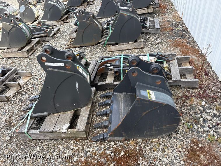 image for item ET0661 CNH Industrial CNH33.37 excavator attachments